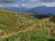 77 Scendendo sul sent. 109A ai Piani dell'Avaro